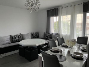 Bel appartement neuf, bien situé